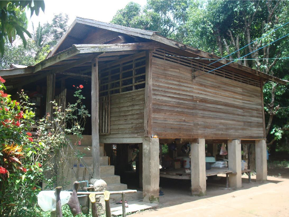 เรือนนางชื่น วรรณภพ